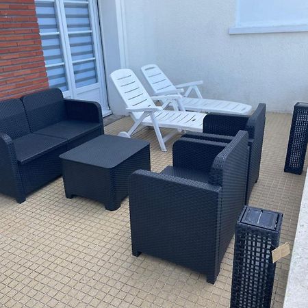 Appart Avec Terrasse Proche Plage - Classe 2 Etoiles Cucq Zewnętrze zdjęcie
